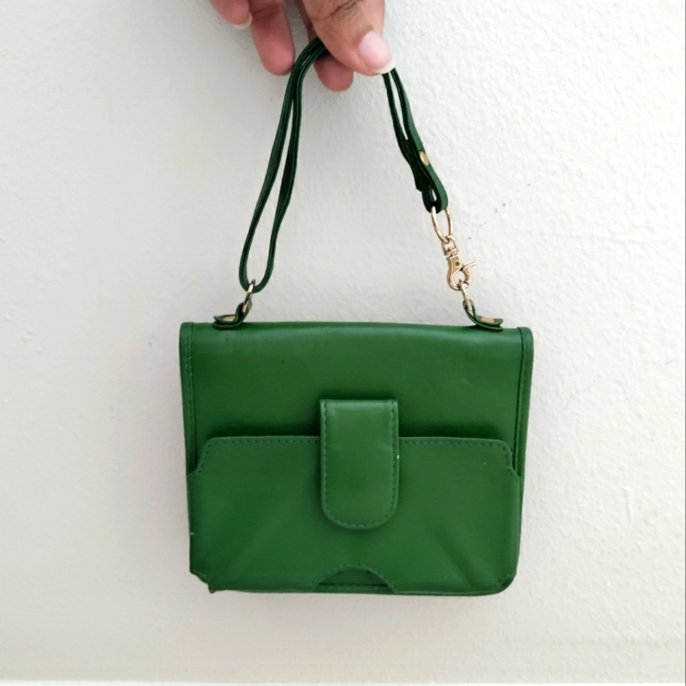 Cynthia Rowley Wristlet